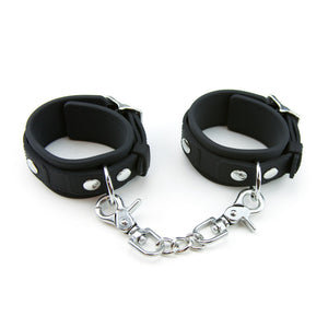 Shackle