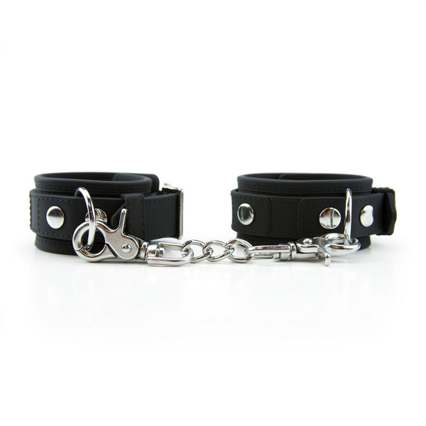 Shackle